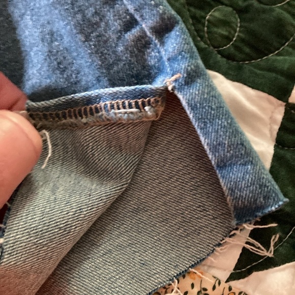 George women’s 12 jean shorts distressed high waist straight fit thru hip thigh - Picture 9 of 9